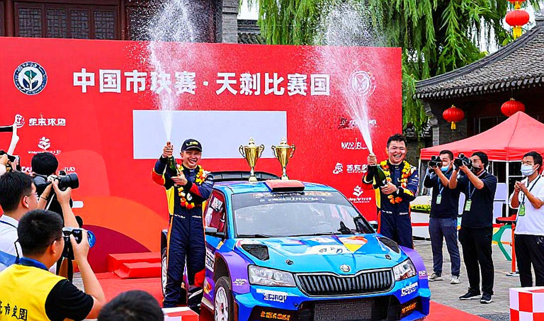 खाली शीट, भरी नोटबुक: F1 की वह रिपोर्ट जो बिना सोर्स के छप जाती है